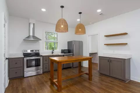 Kitchen - 38 Nobles Cutoff, Sumrall, MS 39482 photo 1 of 2