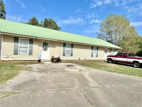 43 Beaver Dam Rd, Purvis, MS 39475