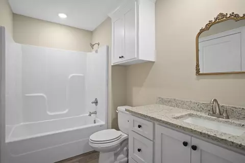 Bath - 8 Adeline Ct, Sumrall, MS 39482 photo 1 of 2