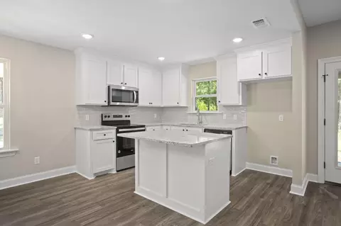 Kitchen - 8 Adeline Ct, Sumrall, MS 39482 photo 2 of 3