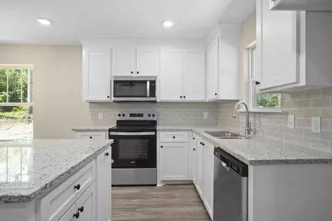 Kitchen - 8 Adeline Ct, Sumrall, MS 39482 photo 3 of 3