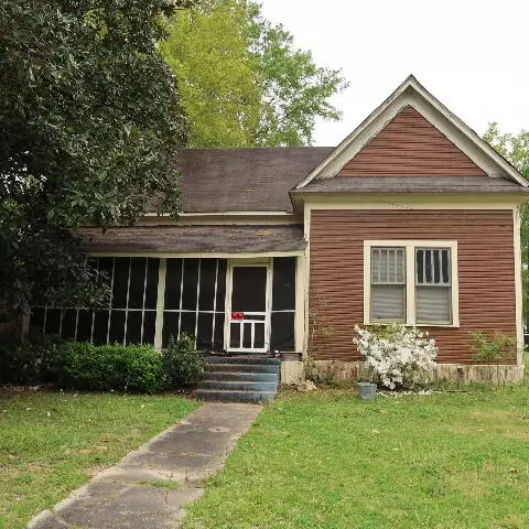 218 W 4th St, Hattiesburg, MS 39401
