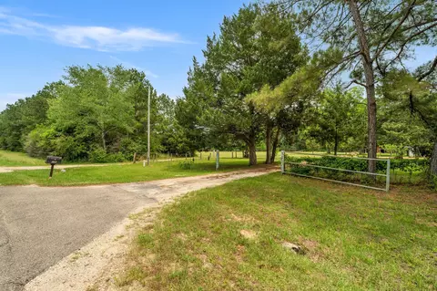 5756 Ms-13, Lumberton, MS 39455