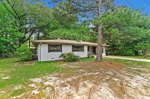 Exterior - 205 Stephens Ave, Laurel, MS 39440 photo 3 of 10