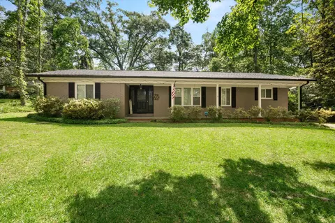 32 Bay Cir, Laurel, MS 39440