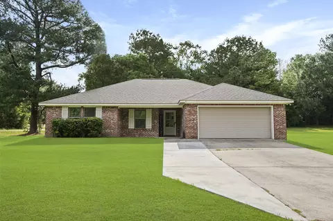 3 Hemingway Dr, Sumrall, MS 39482