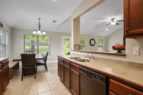 Entry Way - 3 Hemingway Dr, Sumrall, MS 39482 photo 2 of 2