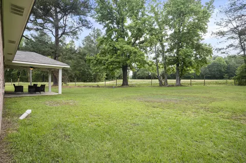 Exterior - 3 Hemingway Dr, Sumrall, MS 39482 photo 5 of 9