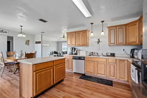 Kitchen - 128 Henry Eubanks Rd, Lucedale, MS 39452 photo 3 of 4