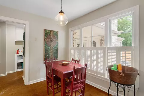 Dining - 3315 Franklin Ave, Laurel, MS 39440 photo 3 of 3