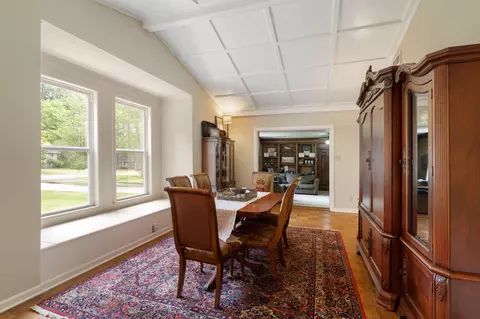 Dining - 3315 Franklin Ave, Laurel, MS 39440 photo 1 of 3