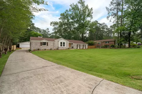 Exterior - 3315 Franklin Ave, Laurel, MS 39440 photo 3 of 16