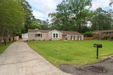 Exterior - 3315 Franklin Ave, Laurel, MS 39440 photo 2 of 16