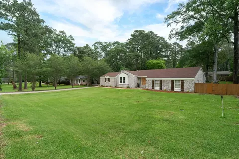 Exterior - 3315 Franklin Ave, Laurel, MS 39440 photo 5 of 16