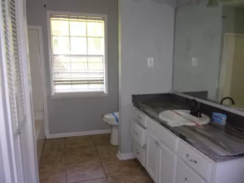 24 John Griffith Rd, Laurel, MS 39443 photo 8
