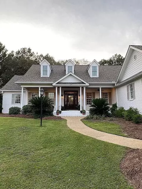 43 Twin Lake Xing, Hattiesburg, MS 39401