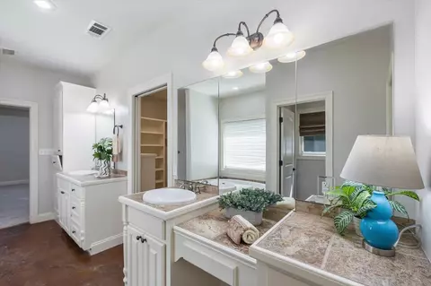 Bath - 140 Atkinson Rd, Sumrall, MS 39482 photo 1 of 5