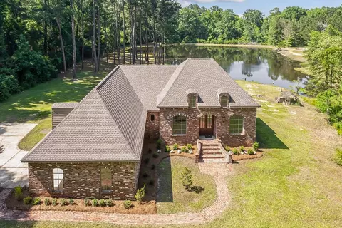 140 Atkinson Rd, Sumrall, MS 39482
