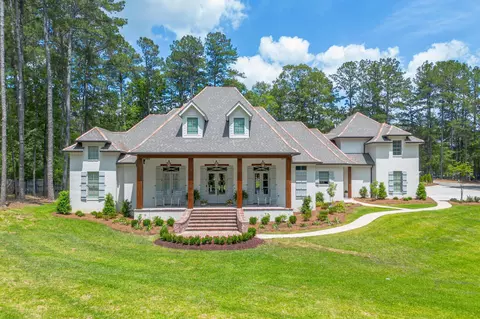 7 Morehouse Rd, Hattiesburg, MS 39402