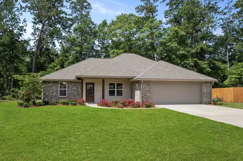 154 Meadowood Dr, Petal, MS 39465