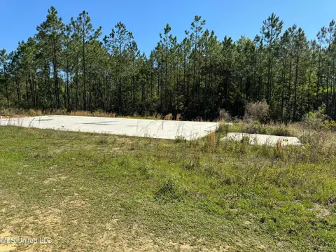 22369 Mercedes Rd, Gulfport, MS 39503