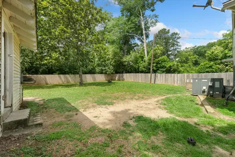 Exterior - 1319 Third St, Prentiss, MS 39474 photo 4 of 7