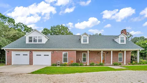 19 A L Saucier Dr, Hattiesburg, MS 39402