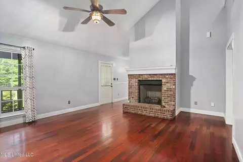 19 Cedarbrook Ln, Laurel, MS 39443 photo 9