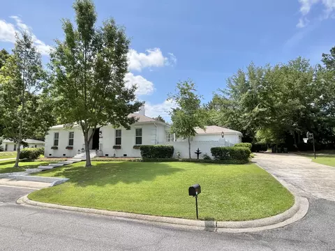 3600 Pinnacle Dr, Hattiesburg, MS 39401