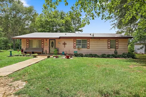 243 Hosey Rd, Magee, MS 39111