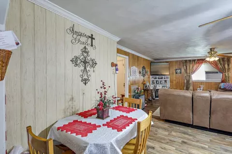 Dining - 243 Hosey Rd, Magee, MS 39111 photo 2 of 4