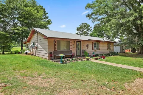 Exterior - 243 Hosey Rd, Magee, MS 39111 photo 2 of 11