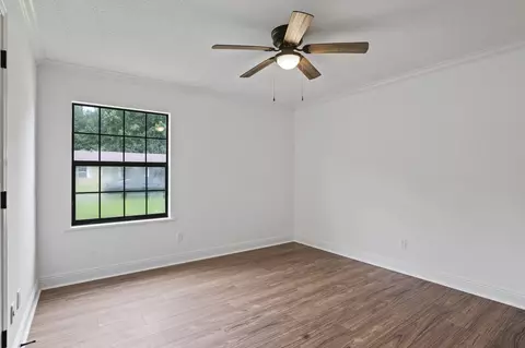 Bedroom - 1014 Pinehurst Dr, Columbia, MS 39429 photo 2 of 3