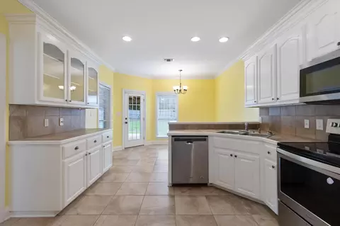 37 Katherine Ave, Sumrall, MS 39482 photo 9