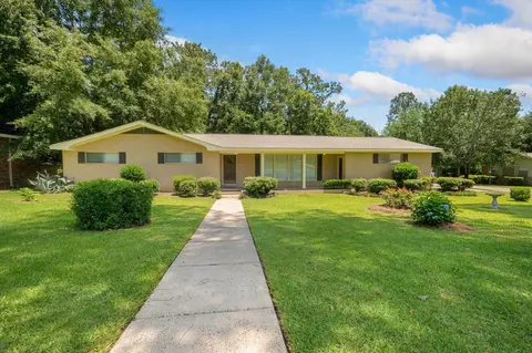 2301 Mcinnis St, Hattiesburg, MS 39402