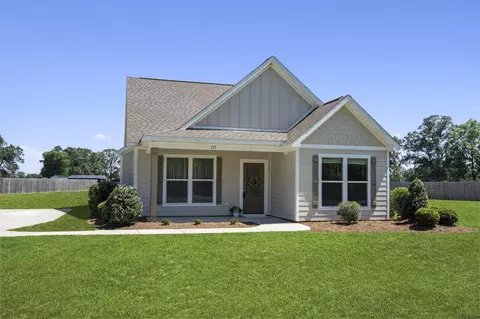 115 Lloyd Eubanks Rd, Lucedale, MS 39452