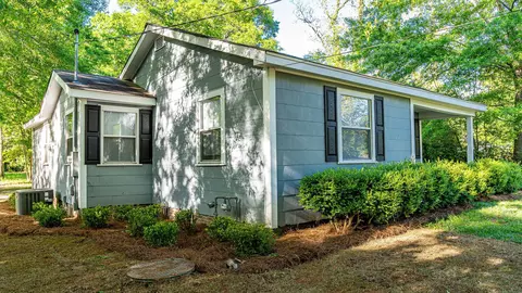 Exterior - 142 E 2nd Ave, Petal, MS 39465 photo 2 of 6