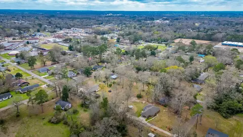 View/Area - 142 E 2nd Ave, Petal, MS 39465 photo 7 of 7