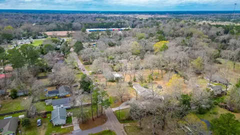 View/Area - 142 E 2nd Ave, Petal, MS 39465 photo 6 of 7