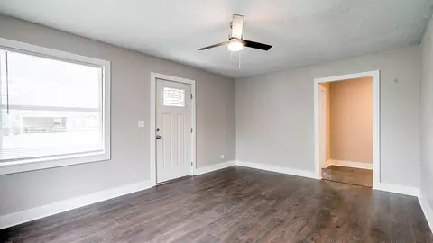 Living - 142 E 2nd Ave, Petal, MS 39465 photo 1 of 7