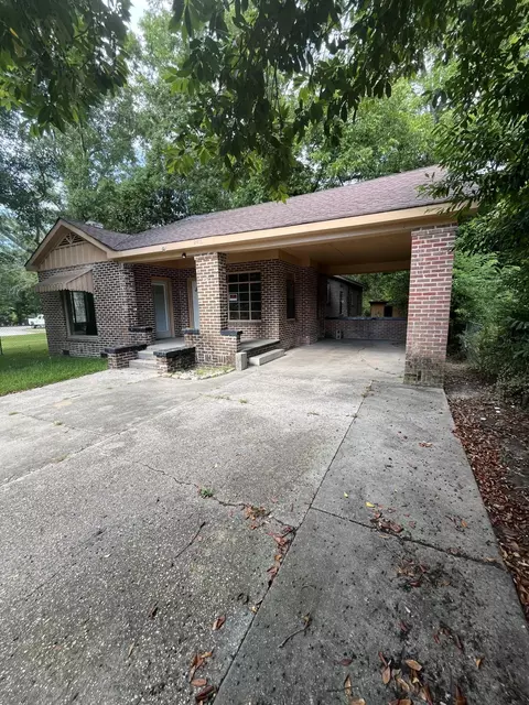 2411 N 5th Ave, Laurel, MS 39440 photo 3