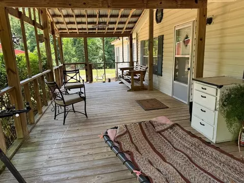77 Tim Holifield Rd, Laurel, MS 39443 photo 3