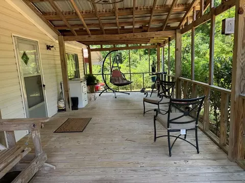 77 Tim Holifield Rd, Laurel, MS 39443 photo 2