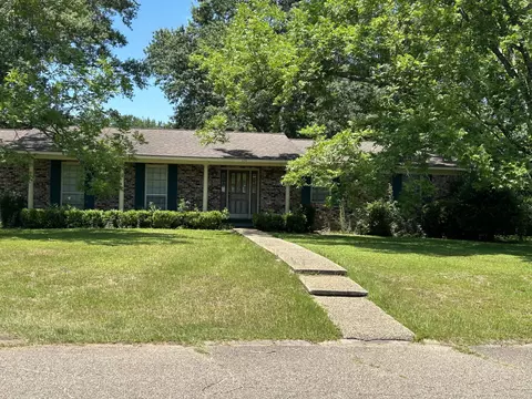 524 Camelia Dr, Richton, MS 39476
