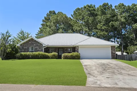 5 Presley Dr, Hattiesburg, MS 39402