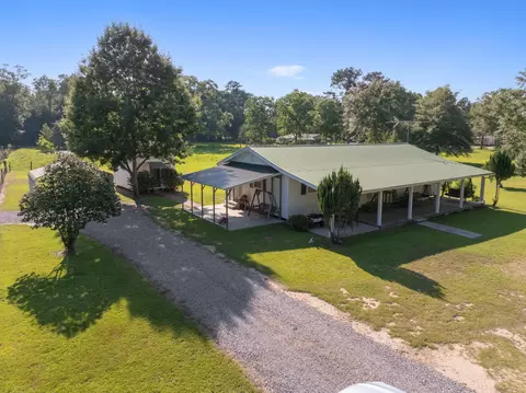 346 Hickory Grove Church Rd, Richton, MS 39476