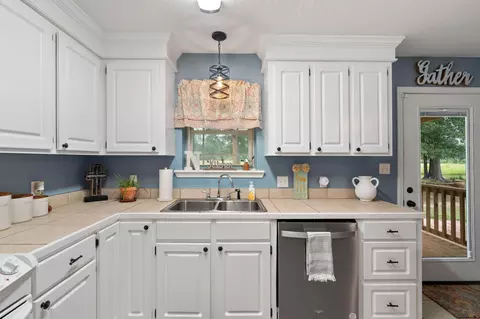 18 Cobblestone Dr, Sumrall, MS 39482 photo 14