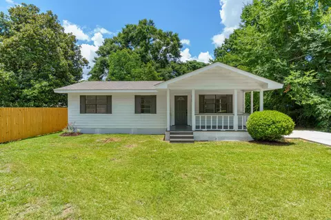 108 Glenwood Dr, Petal, MS 39465