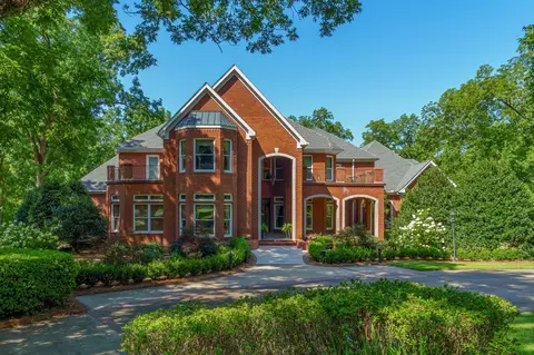 3 Henington Dr, Hattiesburg, MS 39402