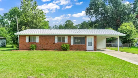 408 W Rankin St, Columbia, MS 39429
